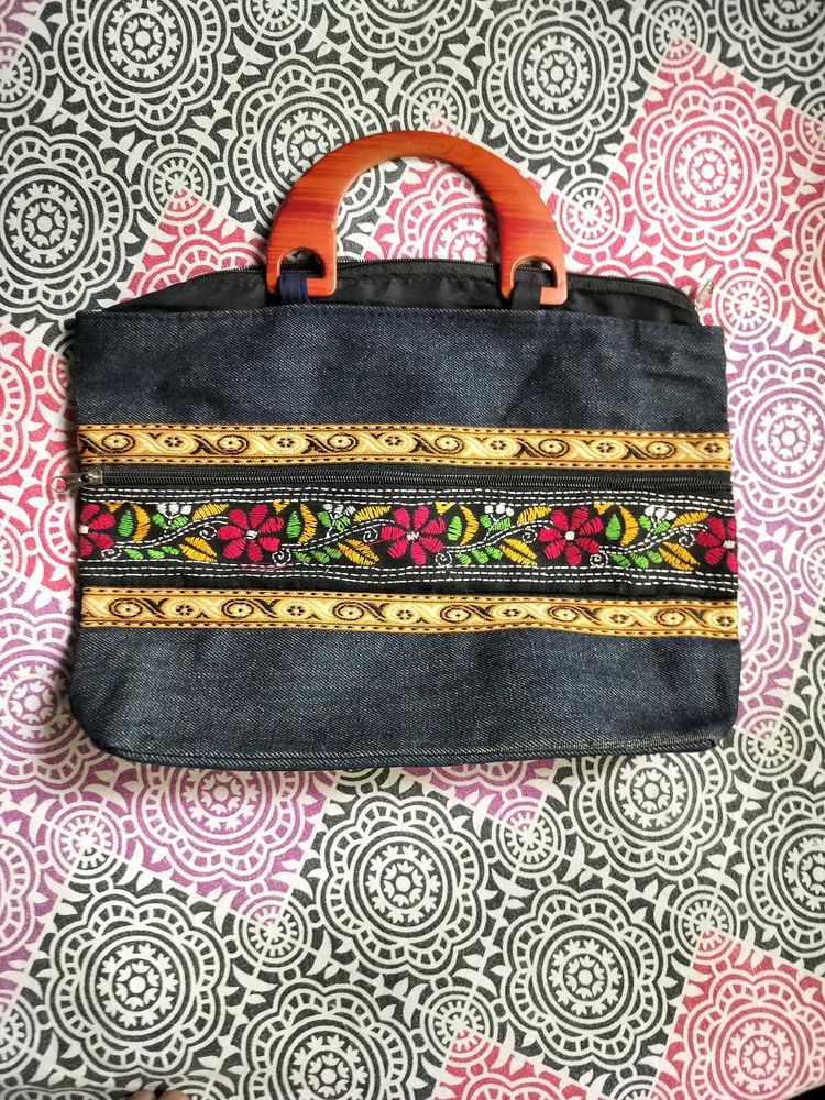Boho Embroidered Denim Handbag✨