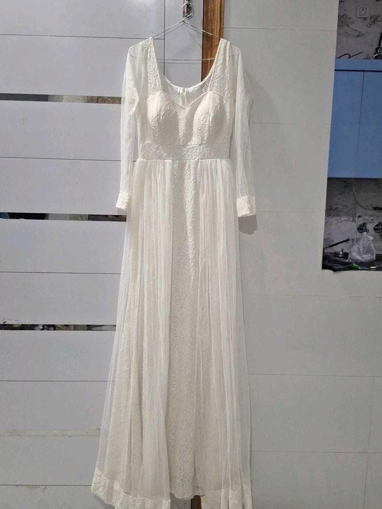 Elegant White Lace Evening Gown