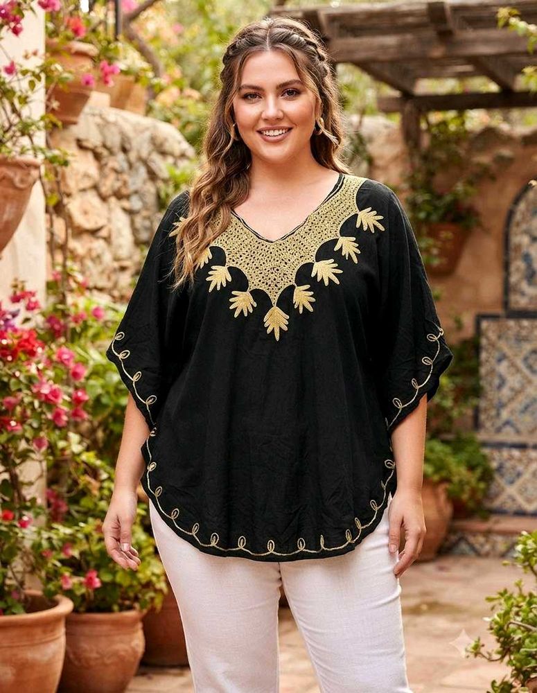 Black Embroidered Kaftan Top 🖤