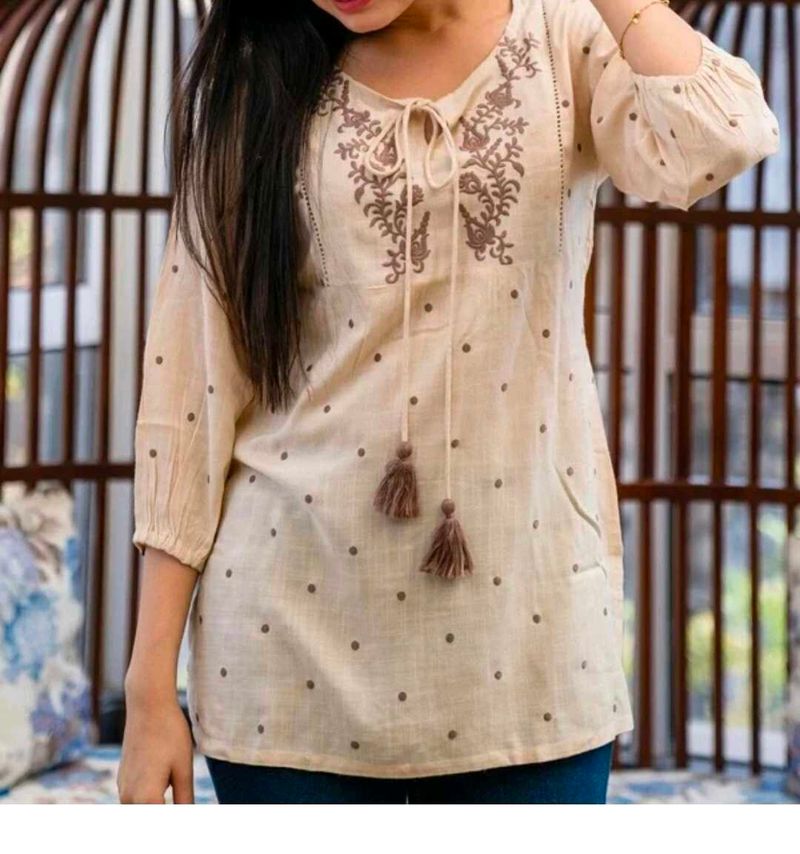 Elegant Embroidered Kurta