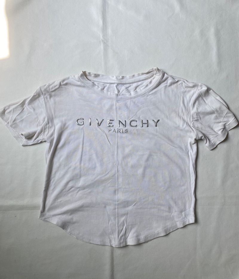 Givenchy Paris Logo T-Shirt(Bust-32-35)