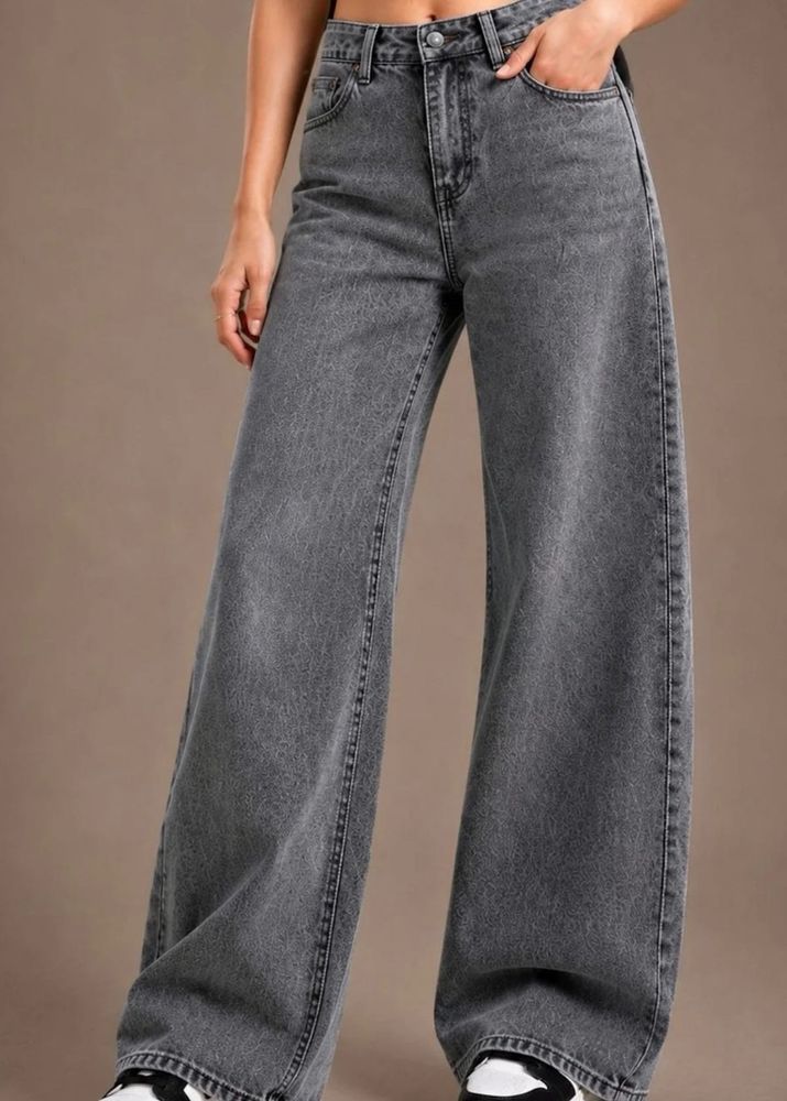 Stylish Grey Wide-Leg Jeans