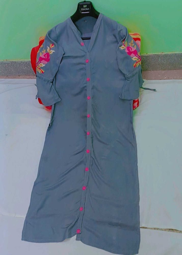 Embroidered Grey Kurta