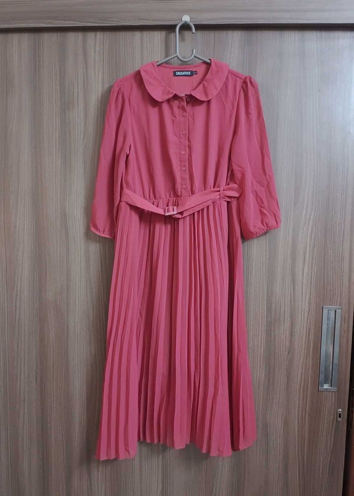 Chic Pink Pleated Midi Dress