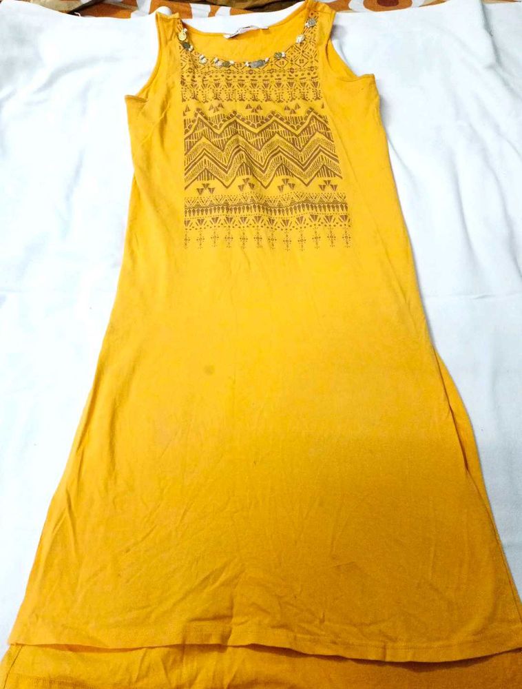 Chic Mustard Sleeveless Kurti – Brand New