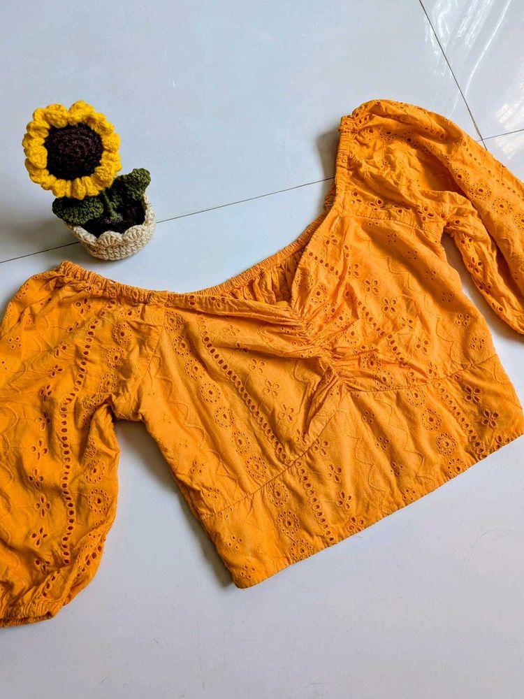 Mustard yellow puff sleeve top 💛