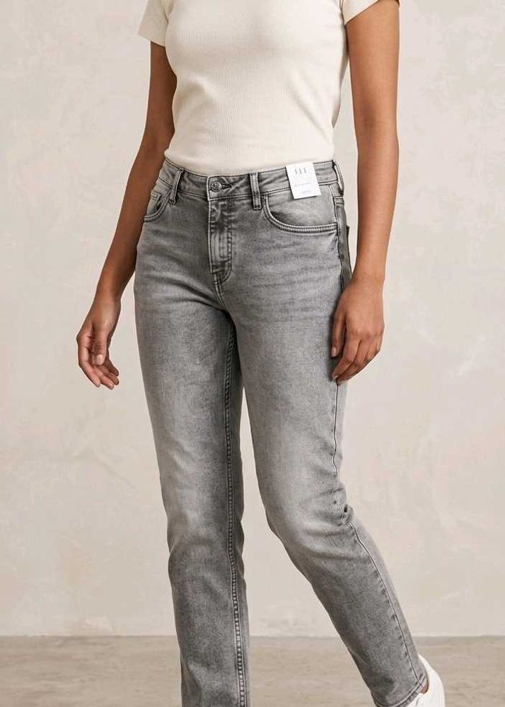 Stylish Grey Wash Denim Jeans