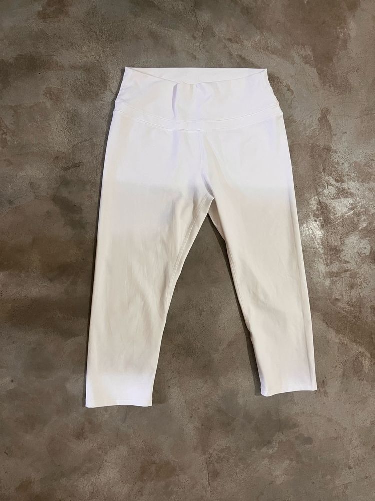 ODODOS High-Rise 3/4 Cropped Leggings White Active