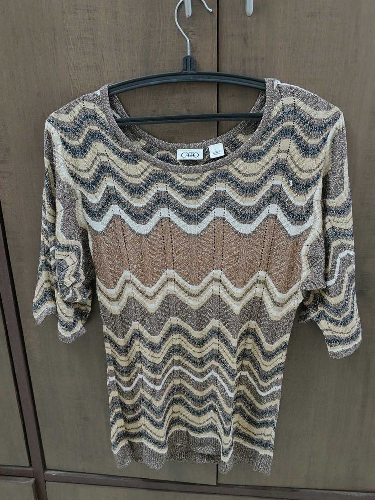 Chic Wavy Pattern Top