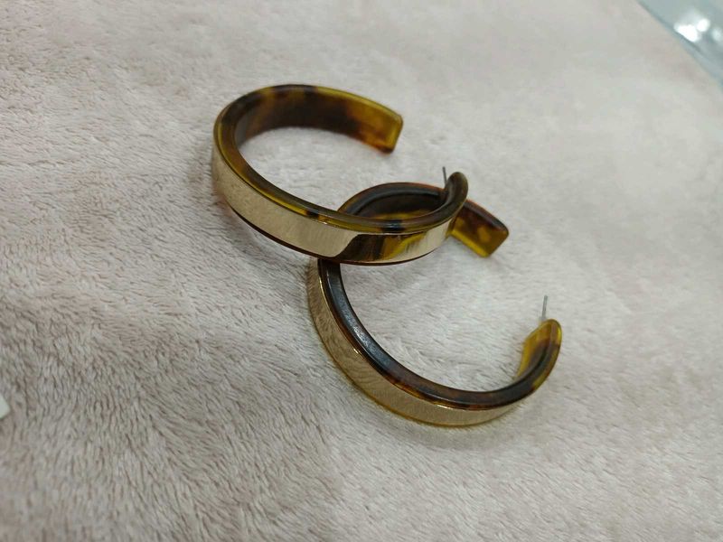 H&amp;M...Tortoise Shell Hoop Earrings