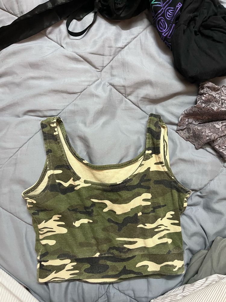Camo Print Crop Tank Top