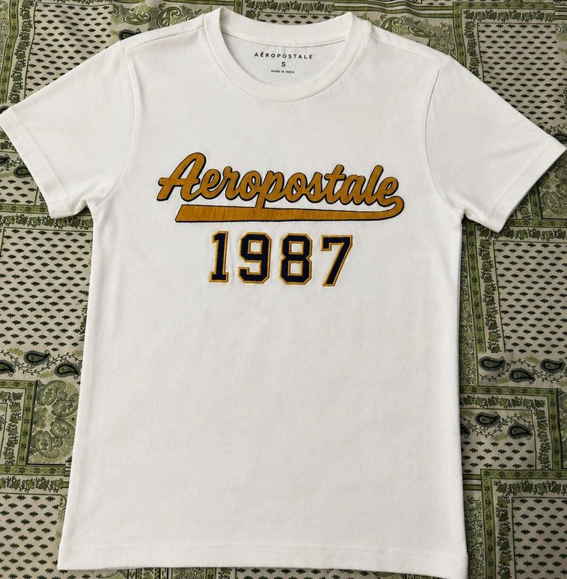 Aeropostale 1987 White Graphic T-Shirt