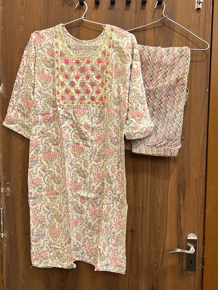 Floral Print Kurta Set 🩷( Without Dupatta)