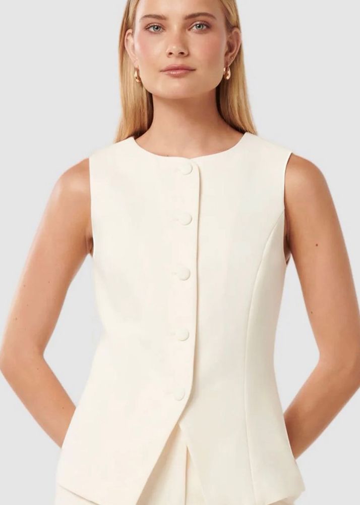 Elegant Cream Sleeveless Blazer Vest