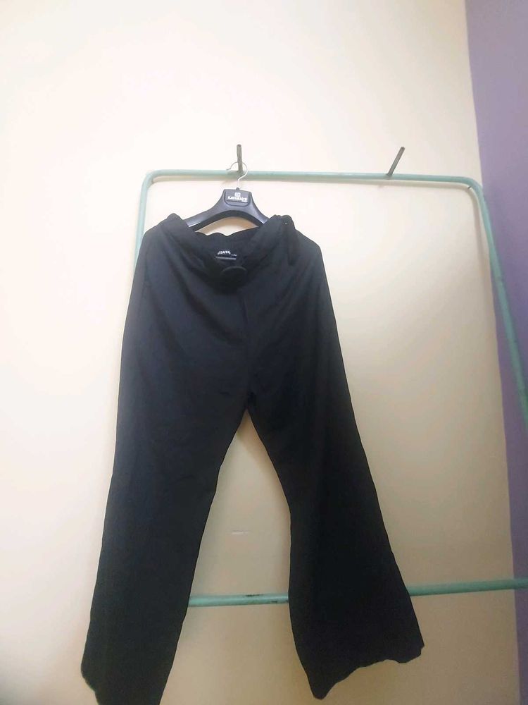 (NEW)SASSFRAS Black Flared Pants