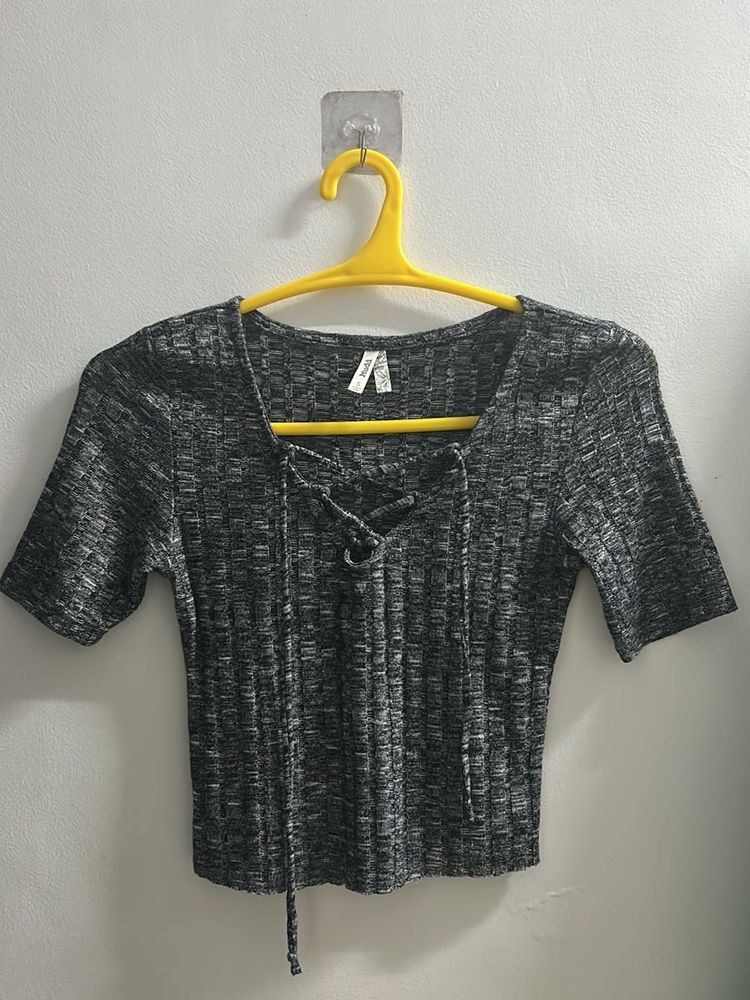 Chic Ribbed Lace-Up Crop Top