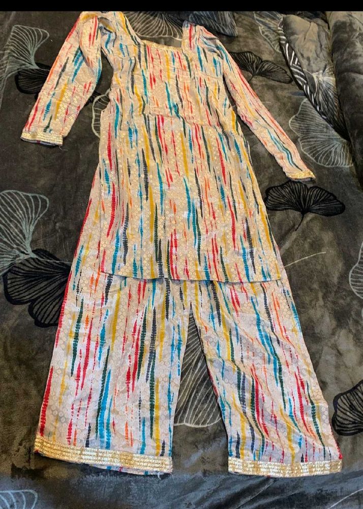 🎀🕊️Vibrant Striped Kurta Set