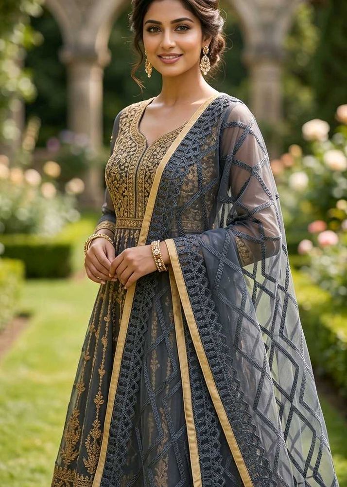 Elegant Grey Dupatta with Gold Border