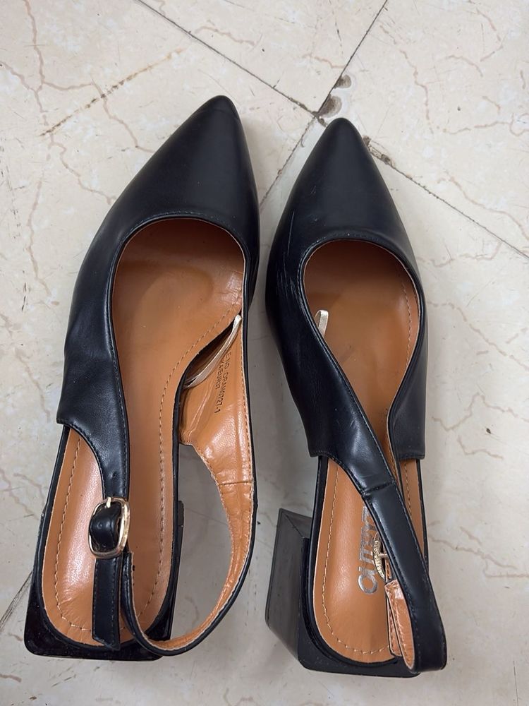 Black Office Pumps