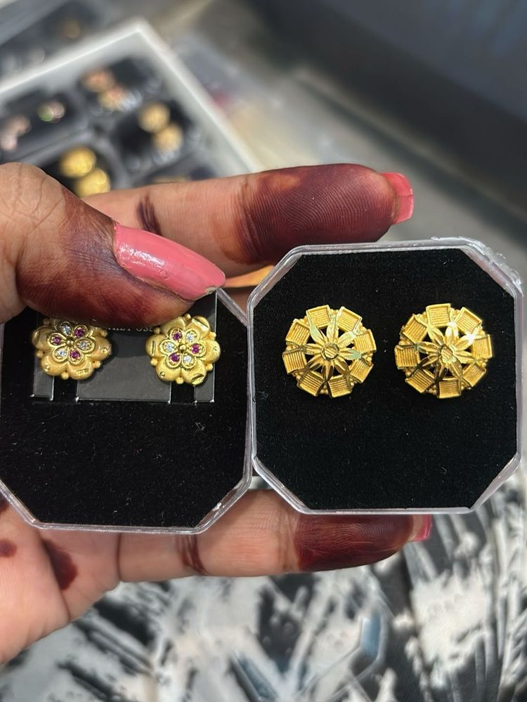 Exquisite Gold Stud Earrings