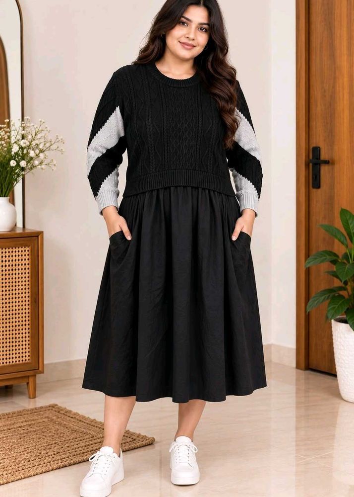 Chic Black &amp; White Knit Dress