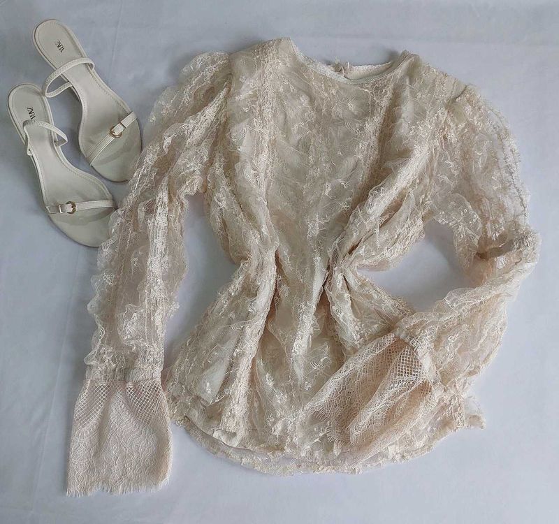 Elegant Lace Blouse with Puff Sleeves