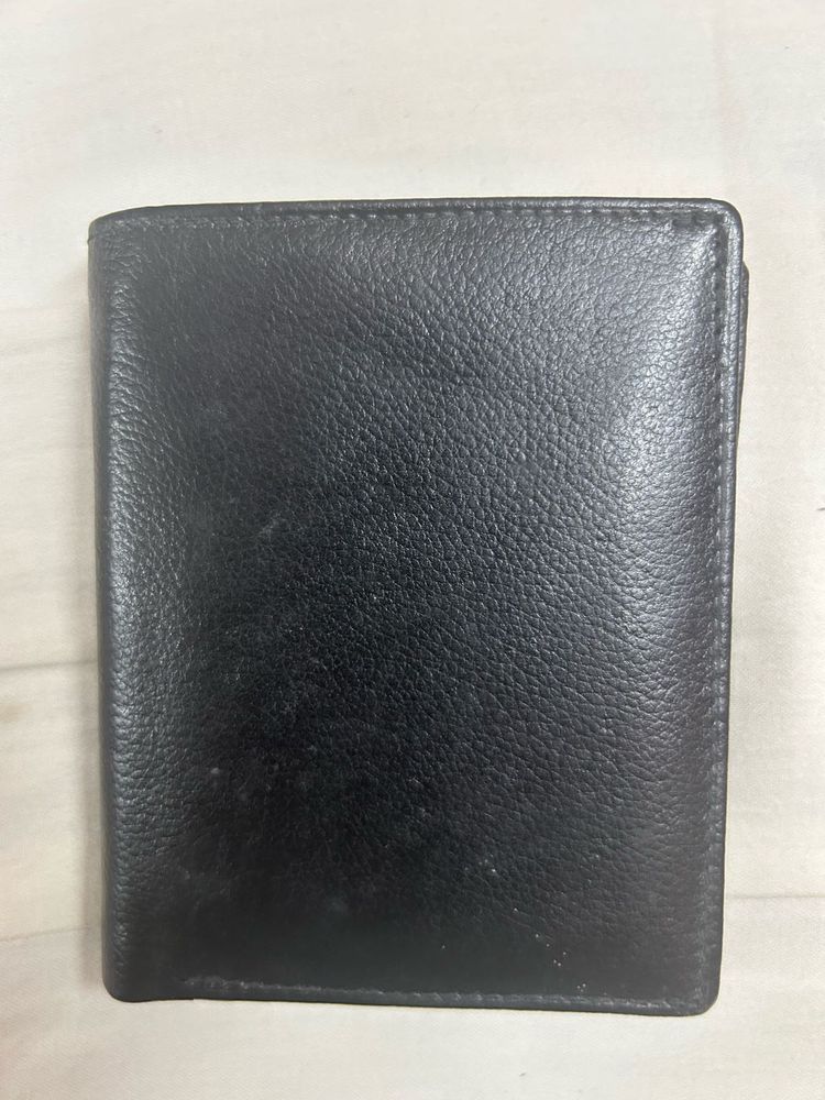 Classic Black Leather Bifold Wallet
