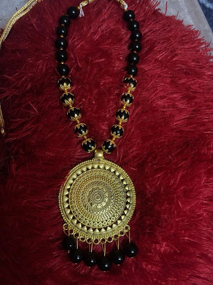 Black Navratri Statement Pendant Necklace