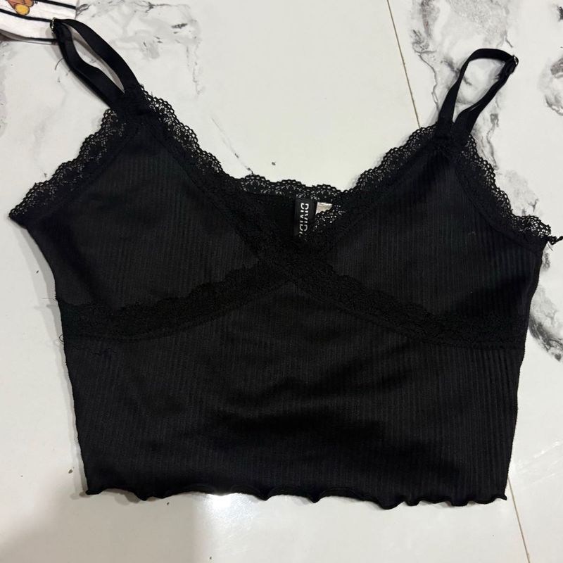 Black Lace Trim Ribbed Crop Top
