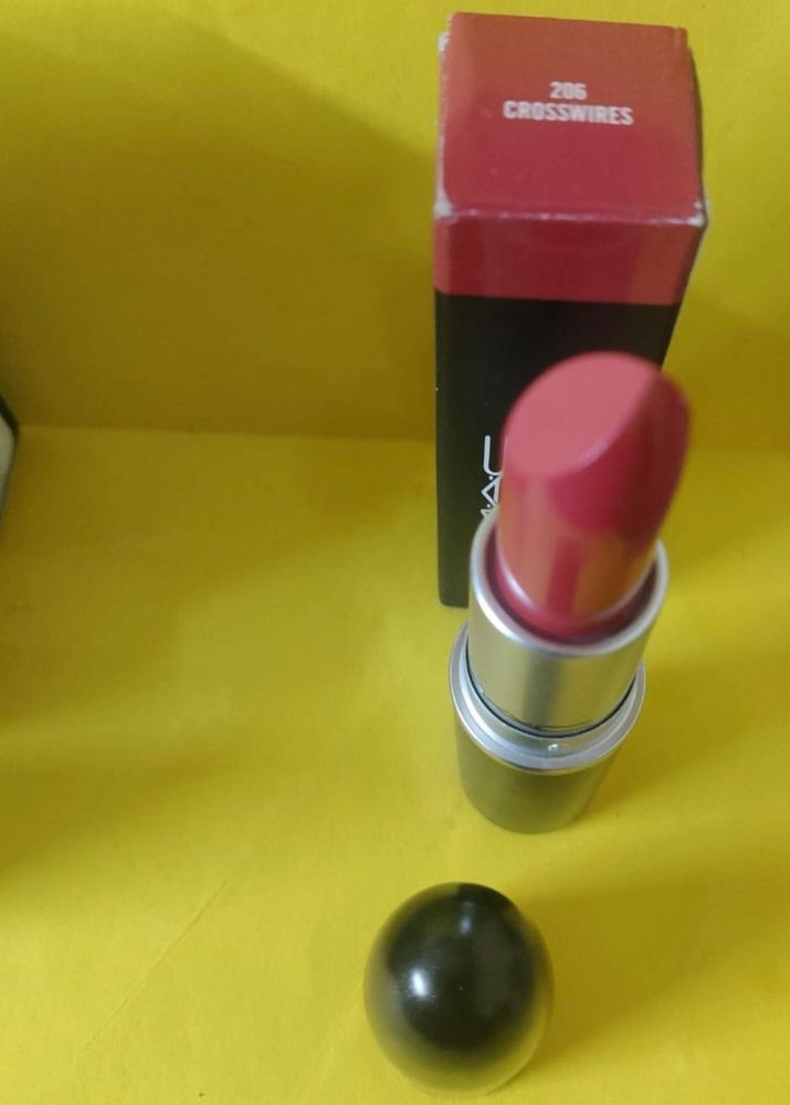 MAC Lipstick - Crosswires