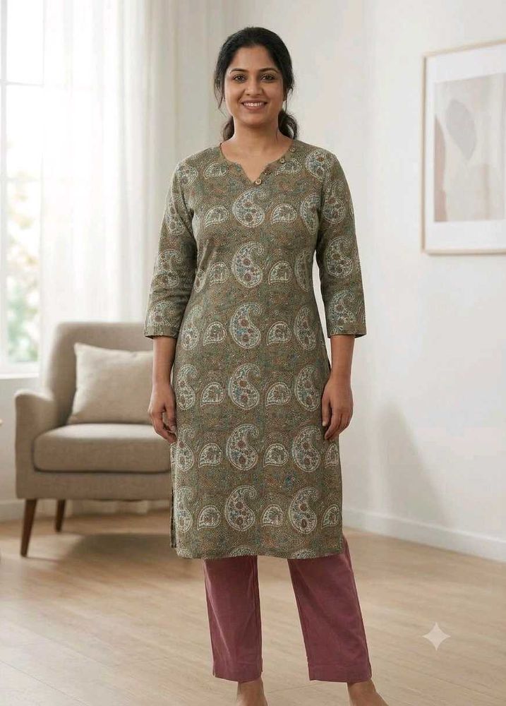 Elegant Paisley Print Kurta
