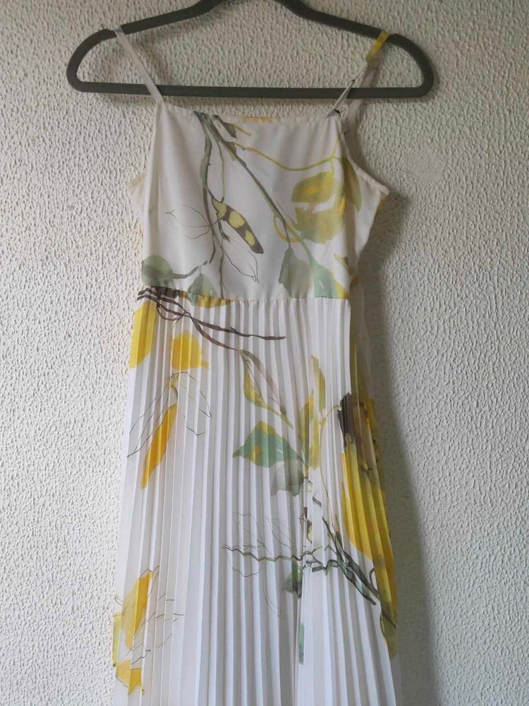 Floral Pleated Midi Dress