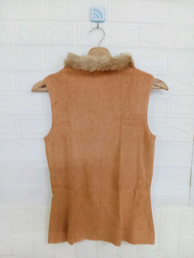 Tan Sleeveless Fur Collar Top