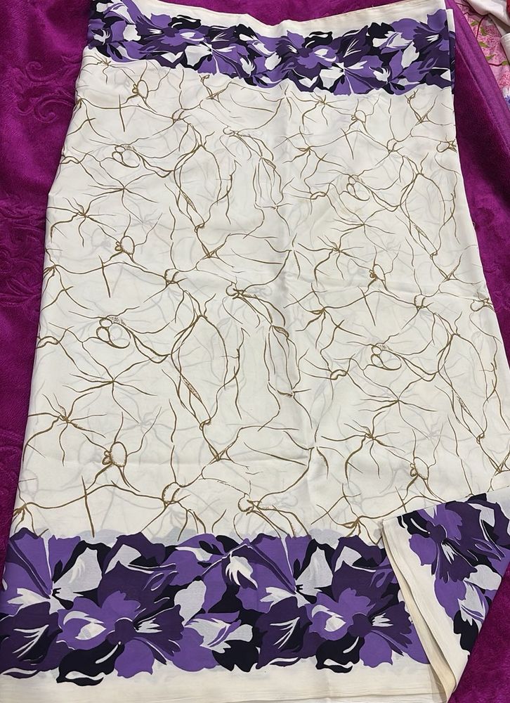 Floral Print sari - Purple &amp; White