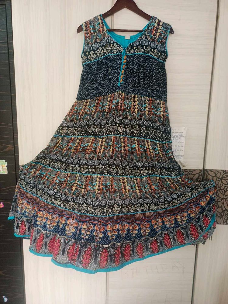 Festive sleevless anarkali kurti