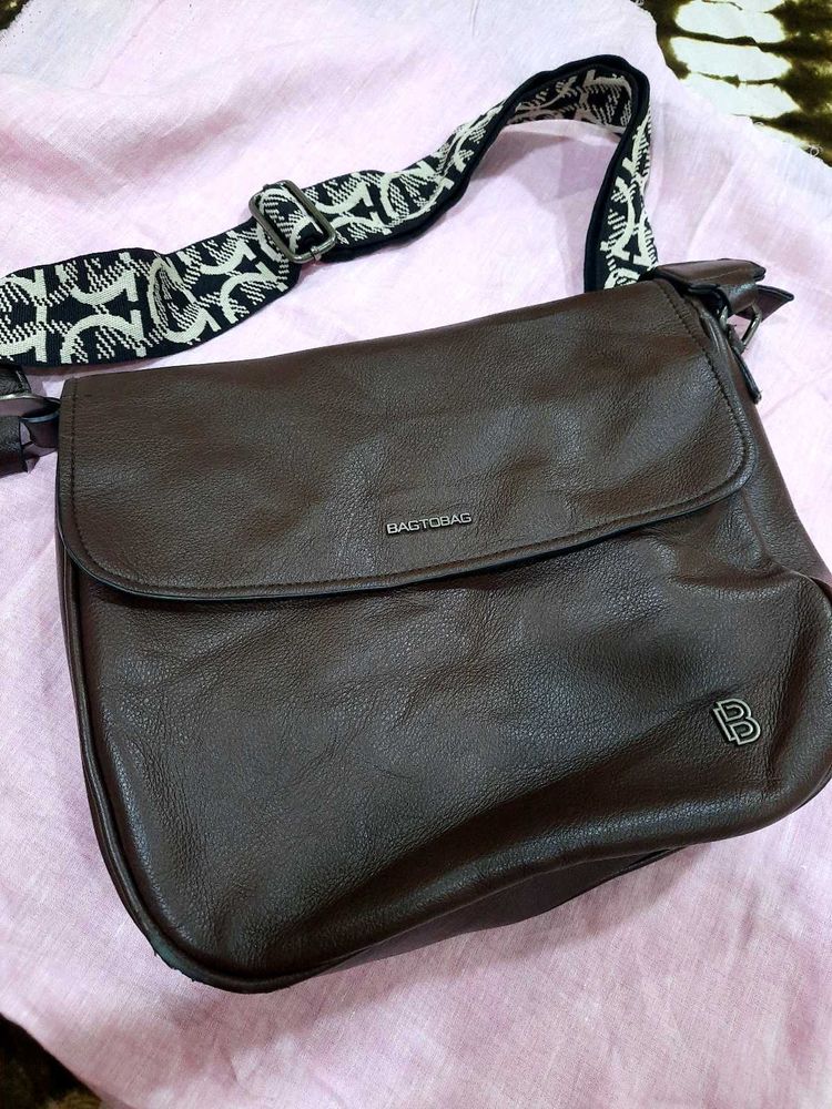 Stylish Brown Crossbody Bag
