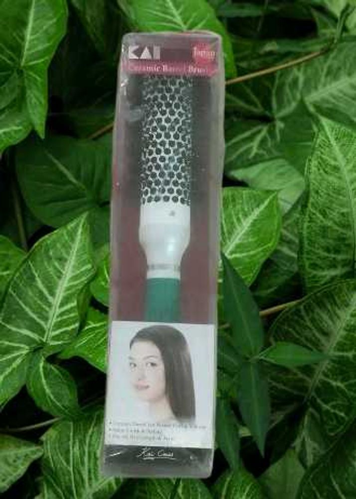 KAI Ceramic Barrel Hair Brush