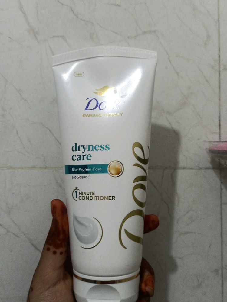 Dove Dryness Care Conditioner