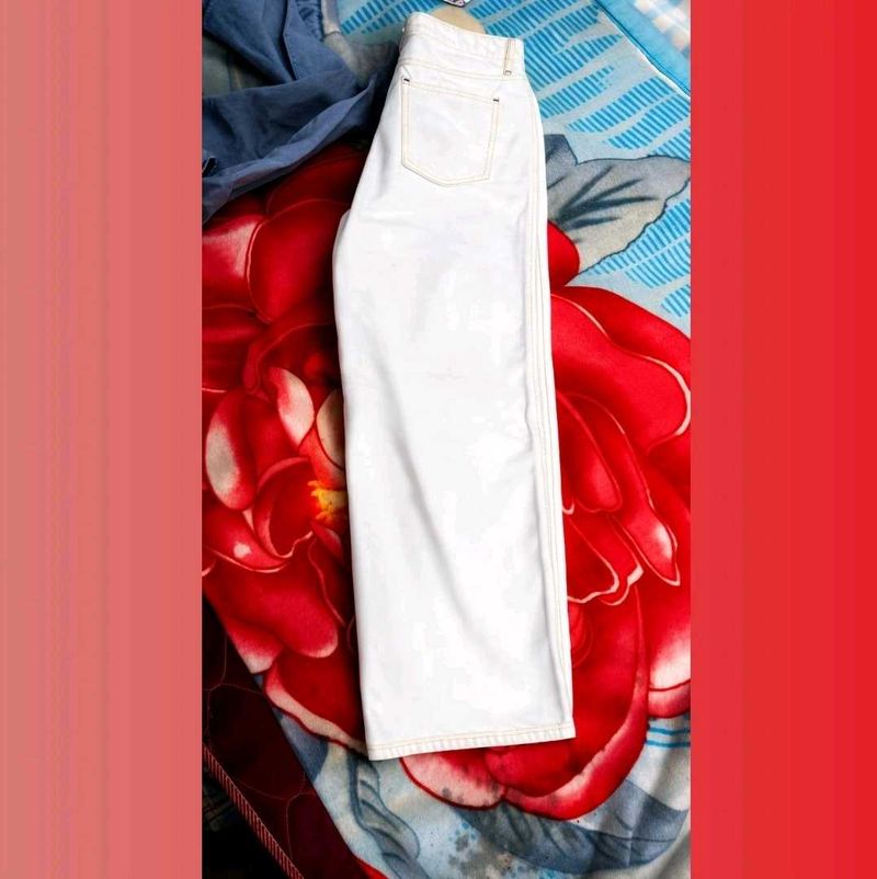 creamyWhite baggy jean