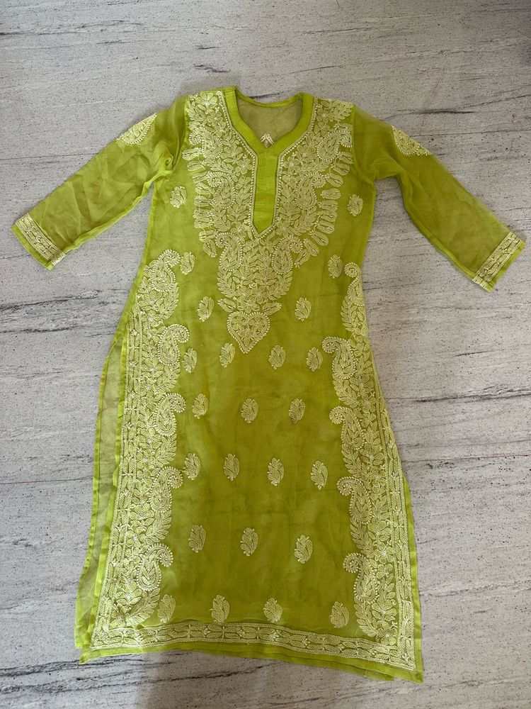 Elegant Chikankari Kurta