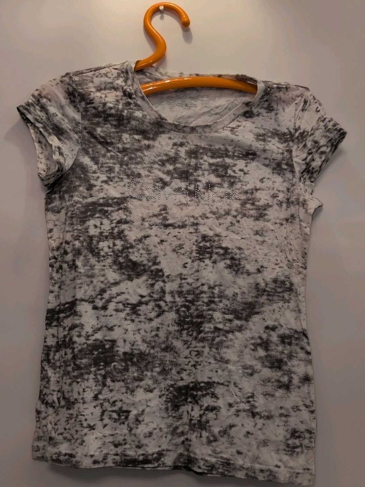Original -Soft Calm-Calvin Klein cotton Top
