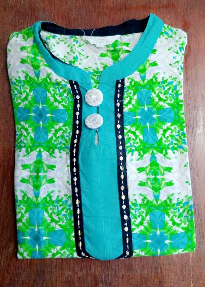 Green &amp; White Printed Kurta