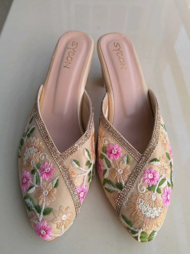 Embroidered Mules - Elegant &amp; Chic