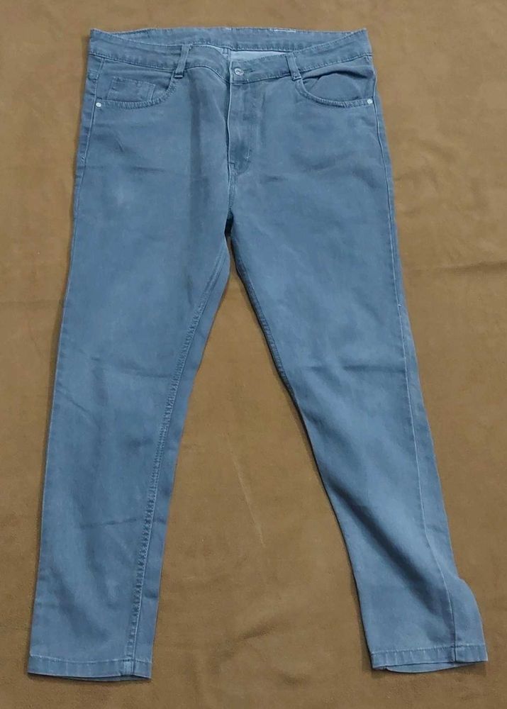 Women's grey jeans