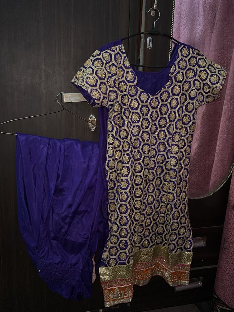 Embroidered Kurta Set