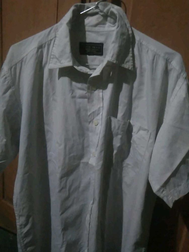 Men's Short Sleeve Button-Up Shirt