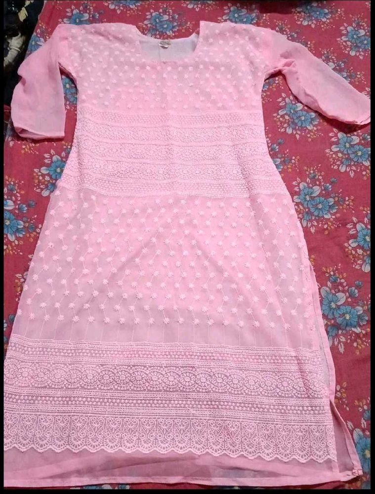 chikankari kurti