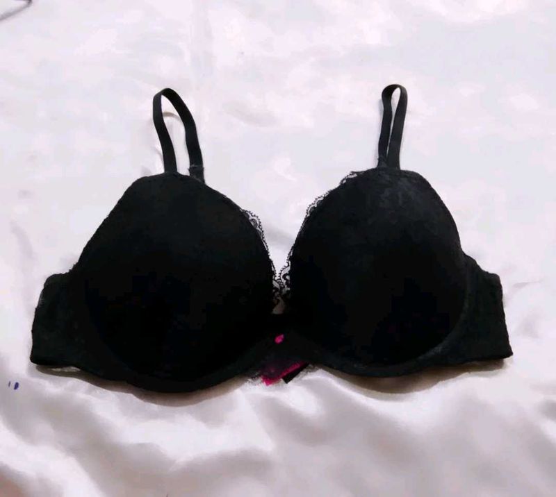 New Black Bra