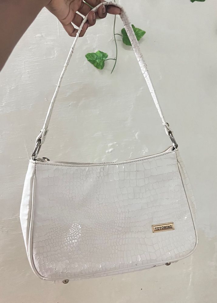 Stylish White Handbag