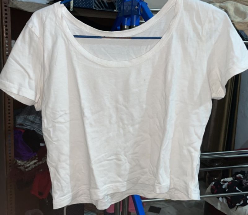 Basic White Cropped Tee